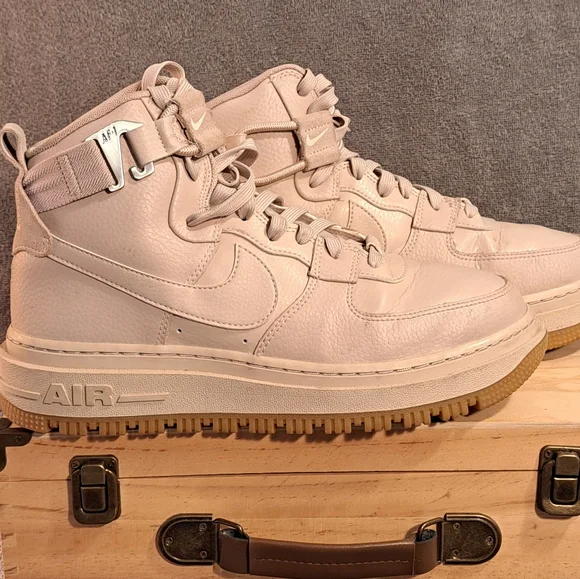 Nike Women's Air Force 1 High Utility 2.0, Size 10.5 - Picture 12 of 12